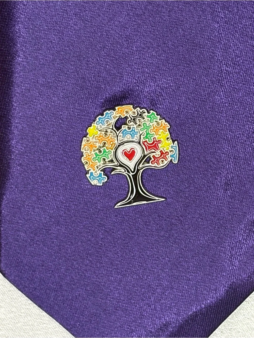 Purple Women’s Satin Necktie with Decorative Pins for Autism Awareness